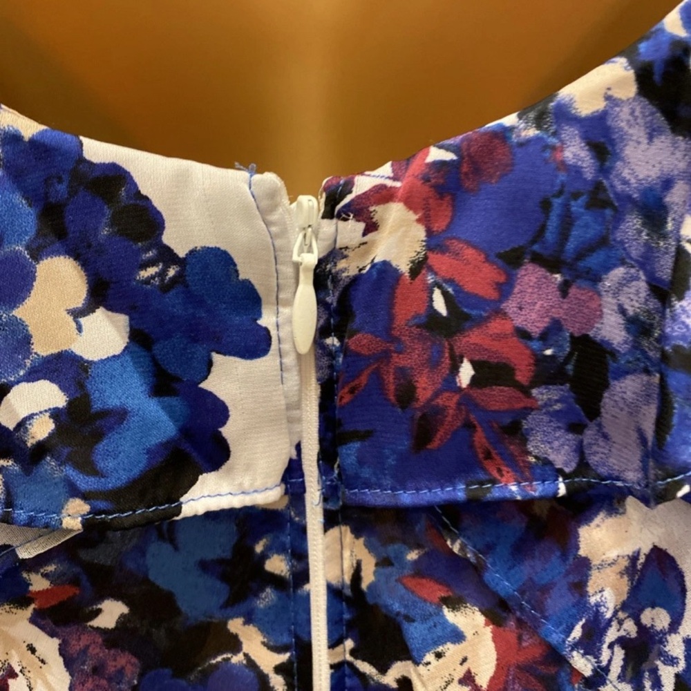 White House Black Market Multicolor Floral Ruffle Top - Picture 9 of 16